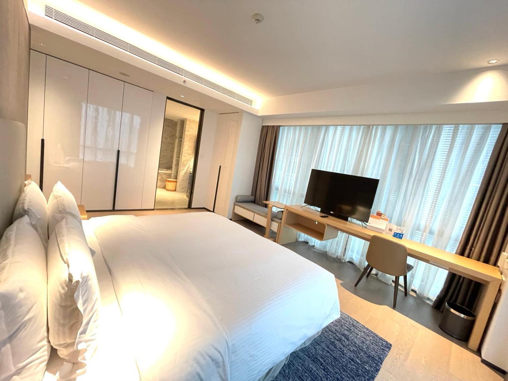 Ascott Raffles City Chongqing Exterior photo