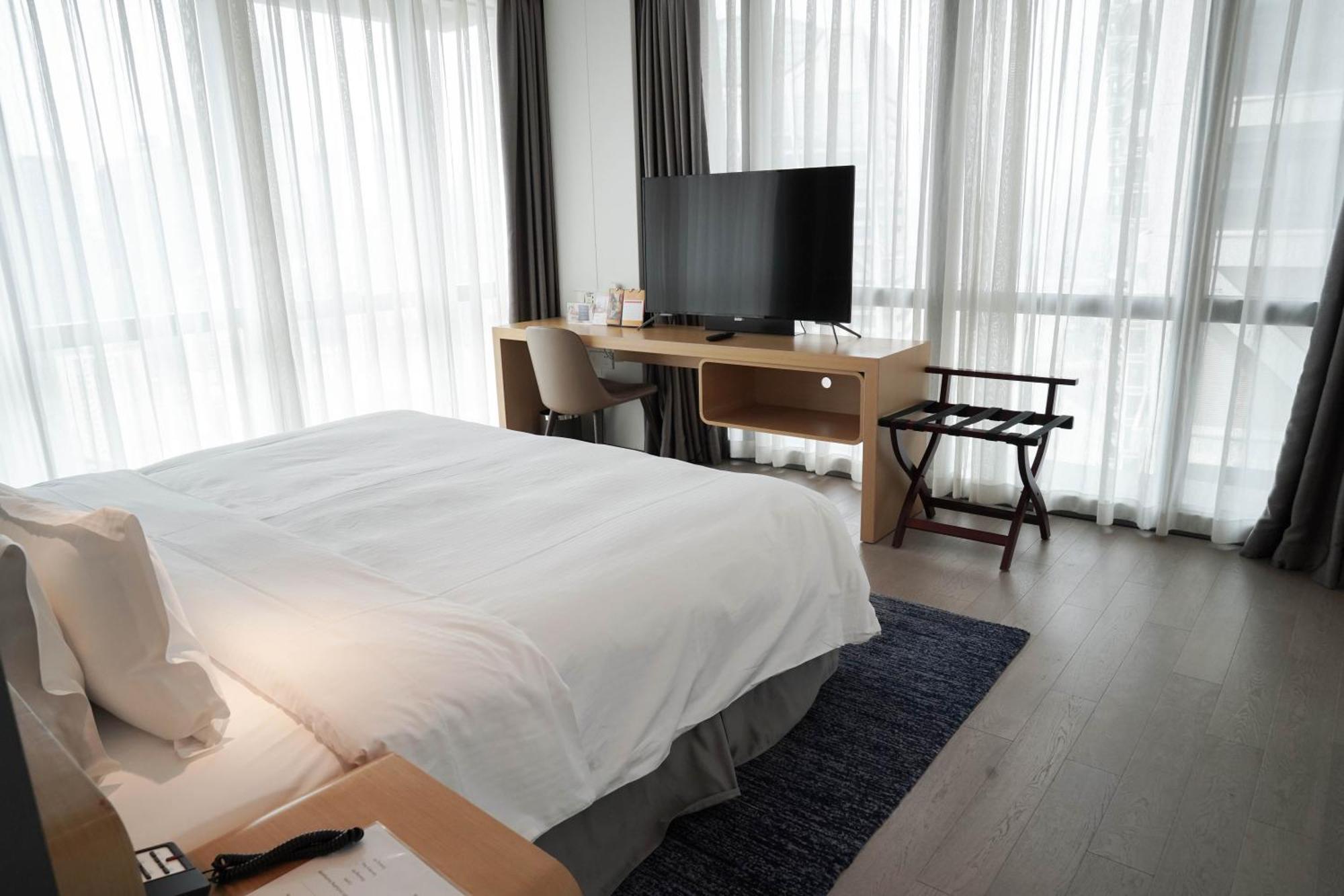 Ascott Raffles City Chongqing Exterior photo